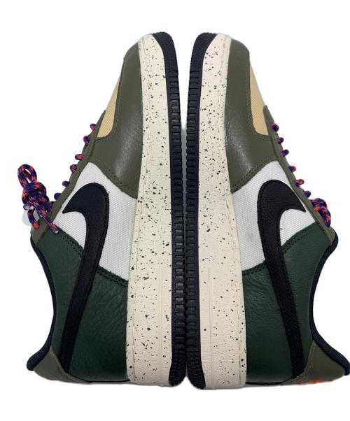 NIKE（ナイキ）NIKE (ナイキ) スニーカー グリーン×ベージュ サイズ:26.5の古着・服飾アイテム