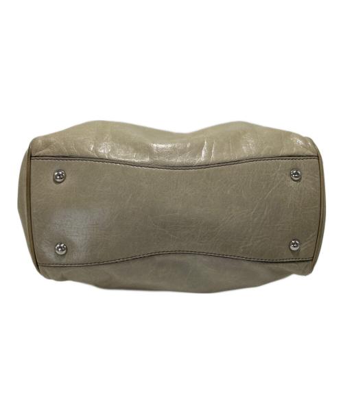 MIU MIU（ミュウミュウ）MIU MIU (ミュウミュウ) 2WAYショルダーバッグ アイボリーの古着・服飾アイテム