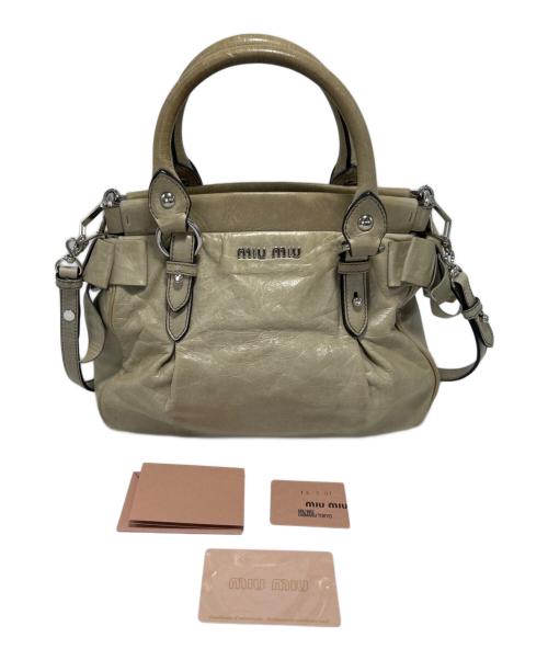 MIU MIU（ミュウミュウ）MIU MIU (ミュウミュウ) 2WAYショルダーバッグ アイボリーの古着・服飾アイテム