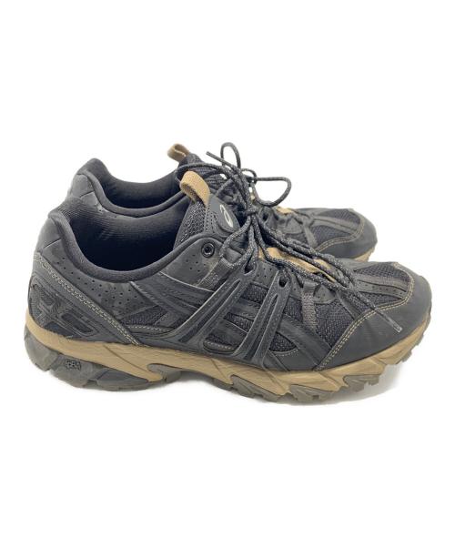 asics（アシックス）asics (アシックス) スニーカー ブラック サイズ:27.5の古着・服飾アイテム