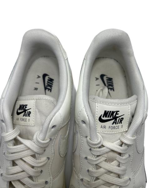 NIKE（ナイキ）NIKE (ナイキ) ローカットスニーカー ホワイト サイズ:28.5の古着・服飾アイテム