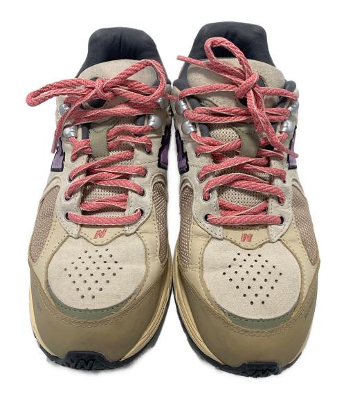 NEW BALANCE（ニューバランス）NEW BALANCE (ニューバランス) スニーカー ベージュ×ピンク サイズ:26.5の古着・服飾アイテム