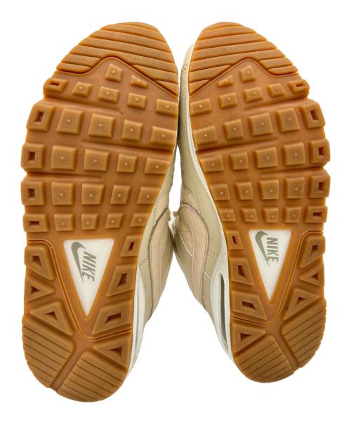 NIKE（ナイキ）NIKE (ナイキ) スニーカー ベージュ サイズ:24.5の古着・服飾アイテム