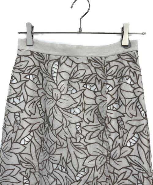 Snidel（スナイデル）Snidel (スナイデル) カットワークセミフレアスカート グレー×ブラウン サイズ:1の古着・服飾アイテム