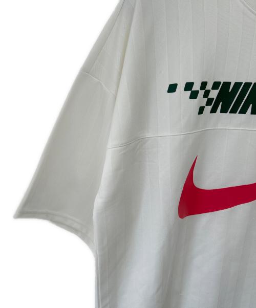 NIKE（ナイキ）NIKE (ナイキ) 半袖カットソー ホワイト×ピンク サイズ:Mの古着・服飾アイテム