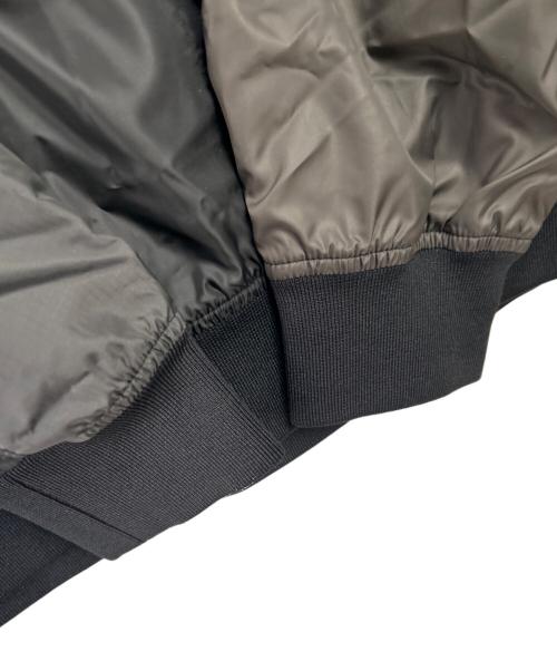 ROUGH&SWELL（ラフアンドスウェル）ROUGH&SWELL (ラフアンドスウェル) ナイロンプルオーバー グレー サイズ:Lの古着・服飾アイテム