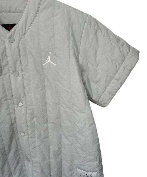 JORDAN（ジョーダン）JORDAN (ジョーダン) ベースボールトップス ライトシルバー サイズ:Lの古着・服飾アイテム