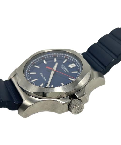 VICTORINOX（ビクトリノックス）VICTORINOX (ビクトリノックス) 腕時計 シルバー×ネイビーの古着・服飾アイテム