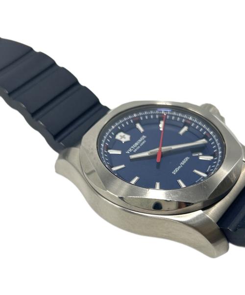 VICTORINOX（ビクトリノックス）VICTORINOX (ビクトリノックス) 腕時計 シルバー×ネイビーの古着・服飾アイテム