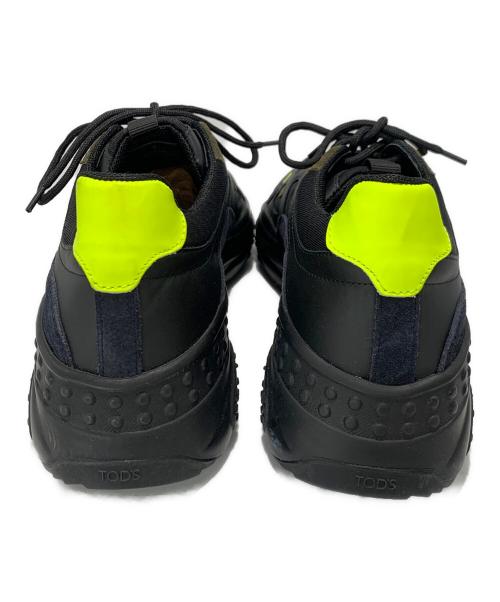TOD'S（トッズ）TOD'S (トッズ) スニーカー ブラック サイズ:UK7の古着・服飾アイテム