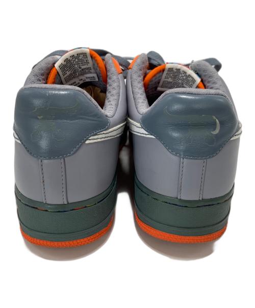 NIKE（ナイキ）NIKE (ナイキ) スニーカー オレンジ×グレー サイズ:27.5の古着・服飾アイテム