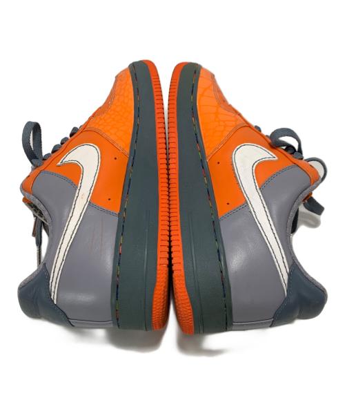 NIKE（ナイキ）NIKE (ナイキ) スニーカー オレンジ×グレー サイズ:27.5の古着・服飾アイテム