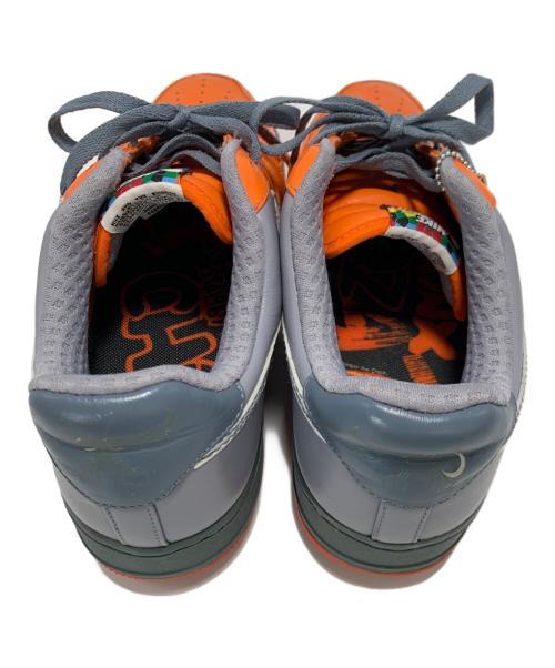 NIKE（ナイキ）NIKE (ナイキ) スニーカー オレンジ×グレー サイズ:27.5の古着・服飾アイテム