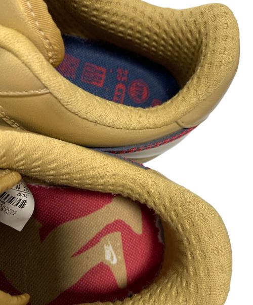 NIKE（ナイキ）NIKE (ナイキ) スニーカー ゴールド サイズ:27.5の古着・服飾アイテム