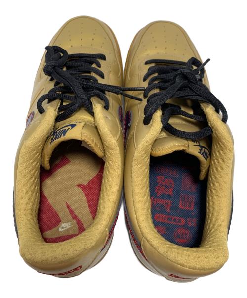 NIKE（ナイキ）NIKE (ナイキ) スニーカー ゴールド サイズ:27.5の古着・服飾アイテム