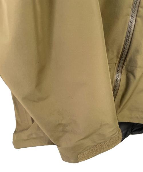 ARC'TERYX（アークテリクス）ARC'TERYX (アークテリクス) leaf alpha lt jacket gen2 カーキ サイズ:XSの古着・服飾アイテム