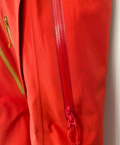 ARC'TERYX（アークテリクス）ARC'TERYX (アークテリクス) alpha SV jacket オレンジ サイズ:XSの古着・服飾アイテム