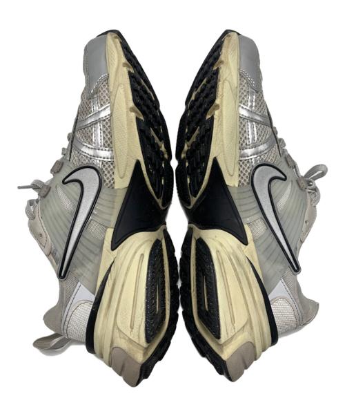 NIKE（ナイキ）NIKE (ナイキ) スニーカー グレー サイズ:26cmの古着・服飾アイテム