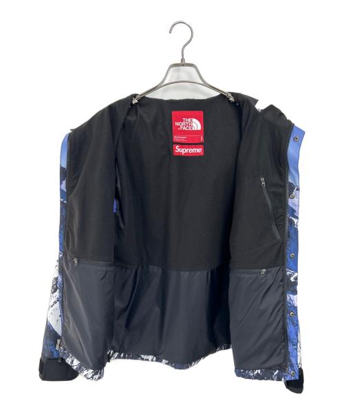 THE NORTH FACE（ザ ノース フェイス）THE NORTH FACE (ザ ノース フェイス) SUPREME (シュプリーム) マウンテンパーカー ブルー×ホワイト×ブラック サイズ:SPの古着・服飾アイテム