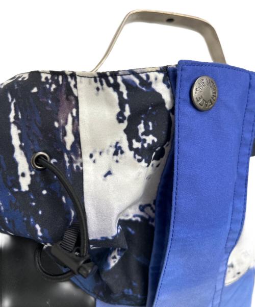 THE NORTH FACE（ザ ノース フェイス）THE NORTH FACE (ザ ノース フェイス) SUPREME (シュプリーム) マウンテンパーカー ブルー×ホワイト×ブラック サイズ:SPの古着・服飾アイテム