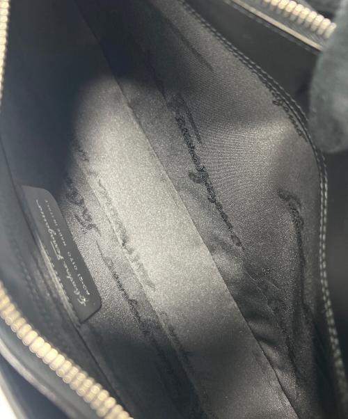 Salvatore Ferragamo（サルヴァトーレ フェラガモ）Salvatore Ferragamo (サルヴァトーレ フェラガモ) ワンショルダーバッグ ブラックの古着・服飾アイテム