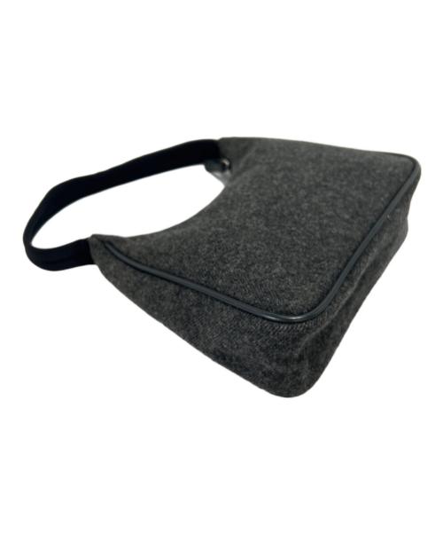 PRADA SPORTS（プラダスポーツ）PRADA SPORTS (プラダスポーツ) アクセサリーポーチ グレー×ブラックの古着・服飾アイテム