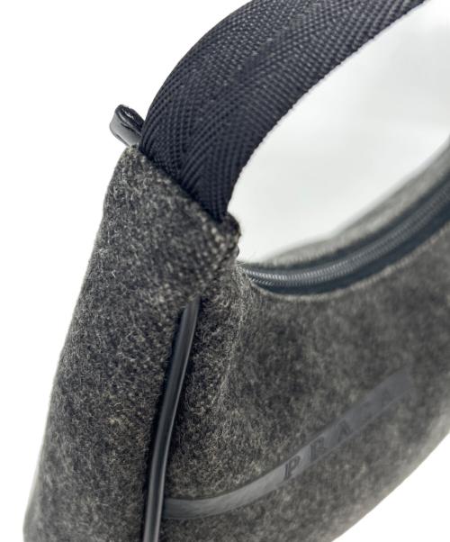 PRADA SPORTS（プラダスポーツ）PRADA SPORTS (プラダスポーツ) アクセサリーポーチ グレー×ブラックの古着・服飾アイテム