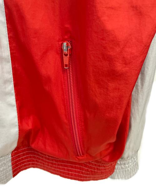 adidas（アディダス）adidas (アディダス) ブルゾン グレー×レッド サイズ:54の古着・服飾アイテム