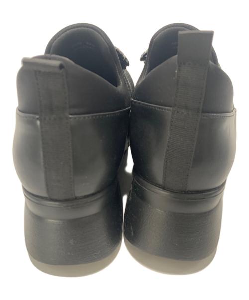 unReef （アンリーフ）unReef  (アンリーフ) スニーカー ブラック サイズ:22.5の古着・服飾アイテム