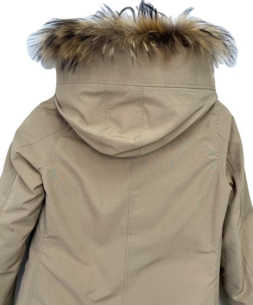 green label relaxing（グリーンレーベルリラクシング）green label relaxing (グリーンレーベルリラクシング) マウンテンダウンコート ベージュ サイズ:Sの古着・服飾アイテム