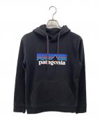Patagoniaパタゴニア）の古着「ロゴパーカー」｜ブラック