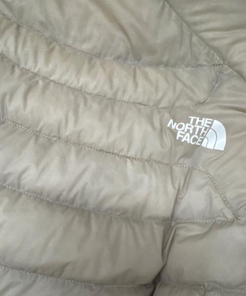 THE NORTH FACE（ザ ノース フェイス）THE NORTH FACE (ザ ノース フェイス) ダウンジャケット ベージュ サイズ:Lの古着・服飾アイテム