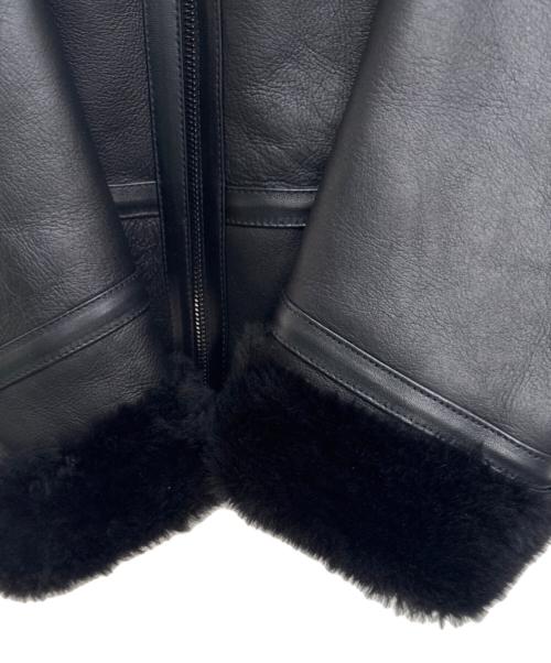 EMMETI（エンメティ）EMMETI (エンメティ) ORWELL ムートン B3ジャケット ブラック サイズ:48の古着・服飾アイテム