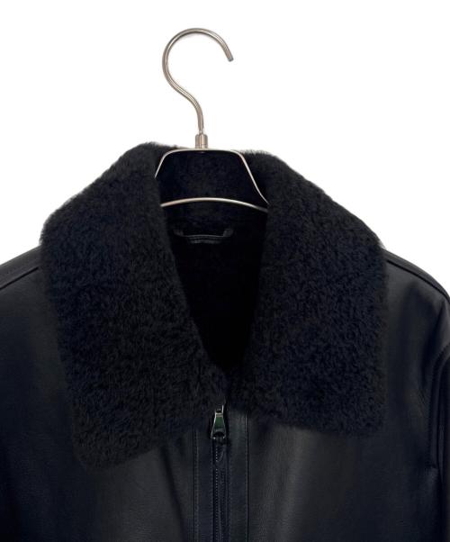 EMMETI（エンメティ）EMMETI (エンメティ) ORWELL ムートン B3ジャケット ブラック サイズ:48の古着・服飾アイテム