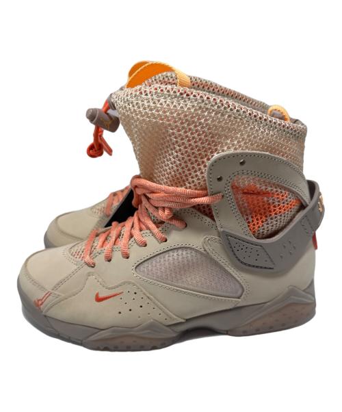 NIKE（ナイキ）NIKE (ナイキ) Bephies Beauty Supply (ビフィーズ ビューティ サプライ) ハイカットスニーカー ベージュ サイズ:24 未使用品の古着・服飾アイテム