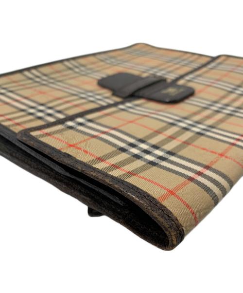 Burberry's（バーバリー）Burberry's (バーバリー) クラッチバッグ ベージュの古着・服飾アイテム
