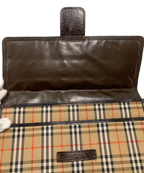 Burberry's（バーバリー）Burberry's (バーバリー) クラッチバッグ ベージュの古着・服飾アイテム