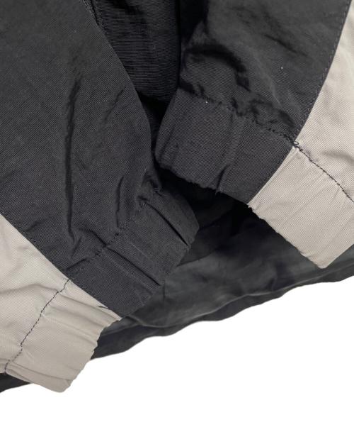 HUF（ハフ）HUF (ハフ) ナイロンジャケット ブラック×グレー サイズ:Lの古着・服飾アイテム