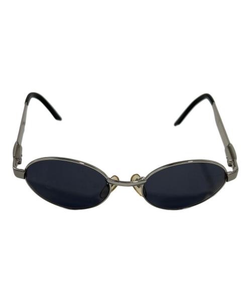 FENDI（フェンディ）FENDI (フェンディ) サングラス グレーの古着・服飾アイテム