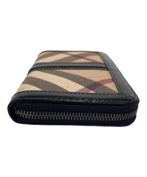 BURBERRY（バーバリー）BURBERRY (バーバリー) 長財布 ベージュ×ブラックの古着・服飾アイテム
