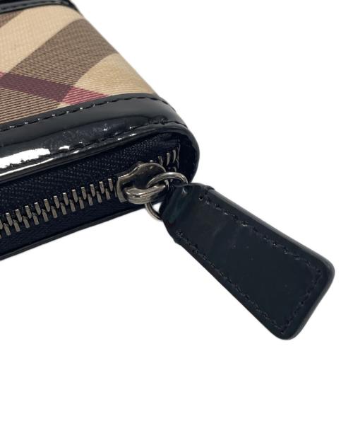 BURBERRY（バーバリー）BURBERRY (バーバリー) 長財布 ベージュ×ブラックの古着・服飾アイテム