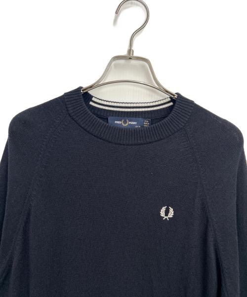 FRED PERRY（フレッドペリー）FRED PERRY (フレッドペリー) 薄手ニット ネイビー サイズ:38の古着・服飾アイテム