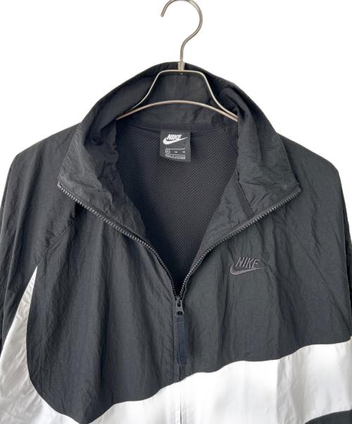 NIKE（ナイキ）NIKE (ナイキ) HBR STMT WOVEN JACKET ブラック×ホワイト サイズ:XLの古着・服飾アイテム