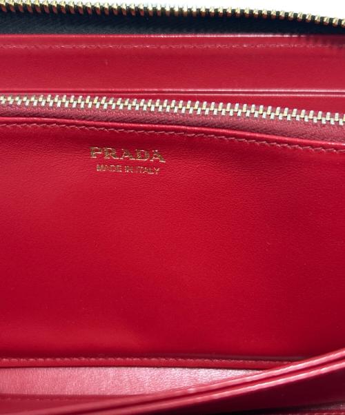 PRADA（プラダ）PRADA (プラダ) ラウンドファスナー財布 ブラックの古着・服飾アイテム