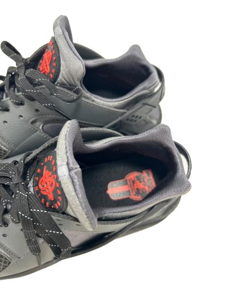NIKE（ナイキ）NIKE (ナイキ) AIR HUARACHE　スニーカー グレー サイズ:28の古着・服飾アイテム