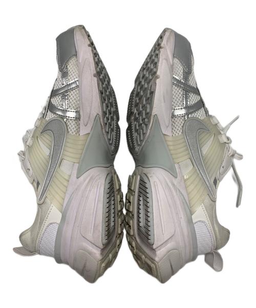 NIKE（ナイキ）NIKE (ナイキ) スニーカー ホワイト サイズ:27.5cmの古着・服飾アイテム