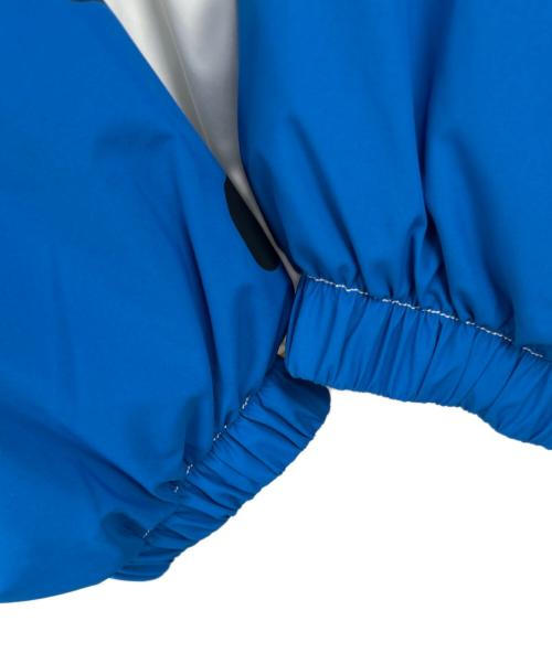 Lacoste L!VE（ラコステライブ）Lacoste L!VE (ラコステライブ) 撥水中綿アノラック ブルー×ホワイト サイズ:US M/L 未使用品の古着・服飾アイテム