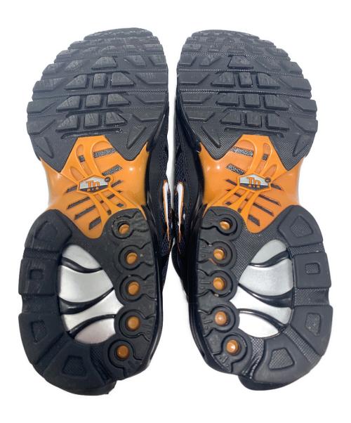 NIKE（ナイキ）NIKE (ナイキ) AIR MAX PLUS（エア マックス プラス） ブラック×オレンジ サイズ:28cmの古着・服飾アイテム