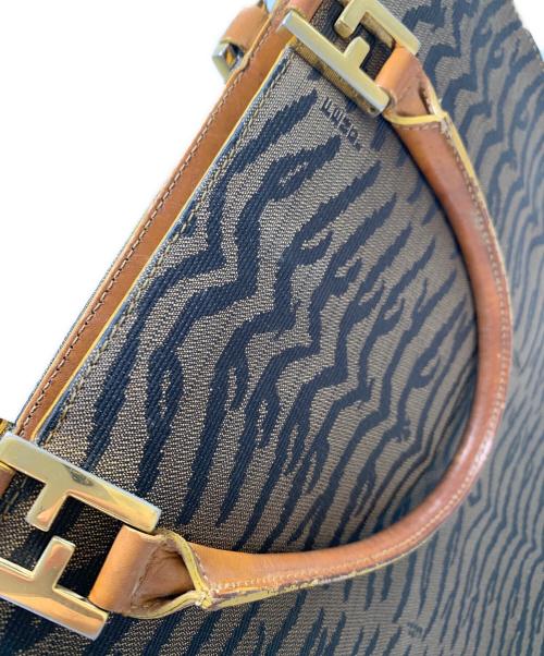 FENDI（フェンディ）FENDI (フェンディ) ハンドバッグ ブラウンの古着・服飾アイテム