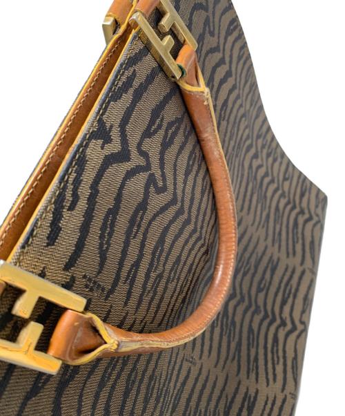 FENDI（フェンディ）FENDI (フェンディ) ハンドバッグ ブラウンの古着・服飾アイテム